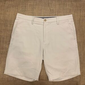 Vineyard Vines Men’s Links Short Stone size 34 9” inseam EUC